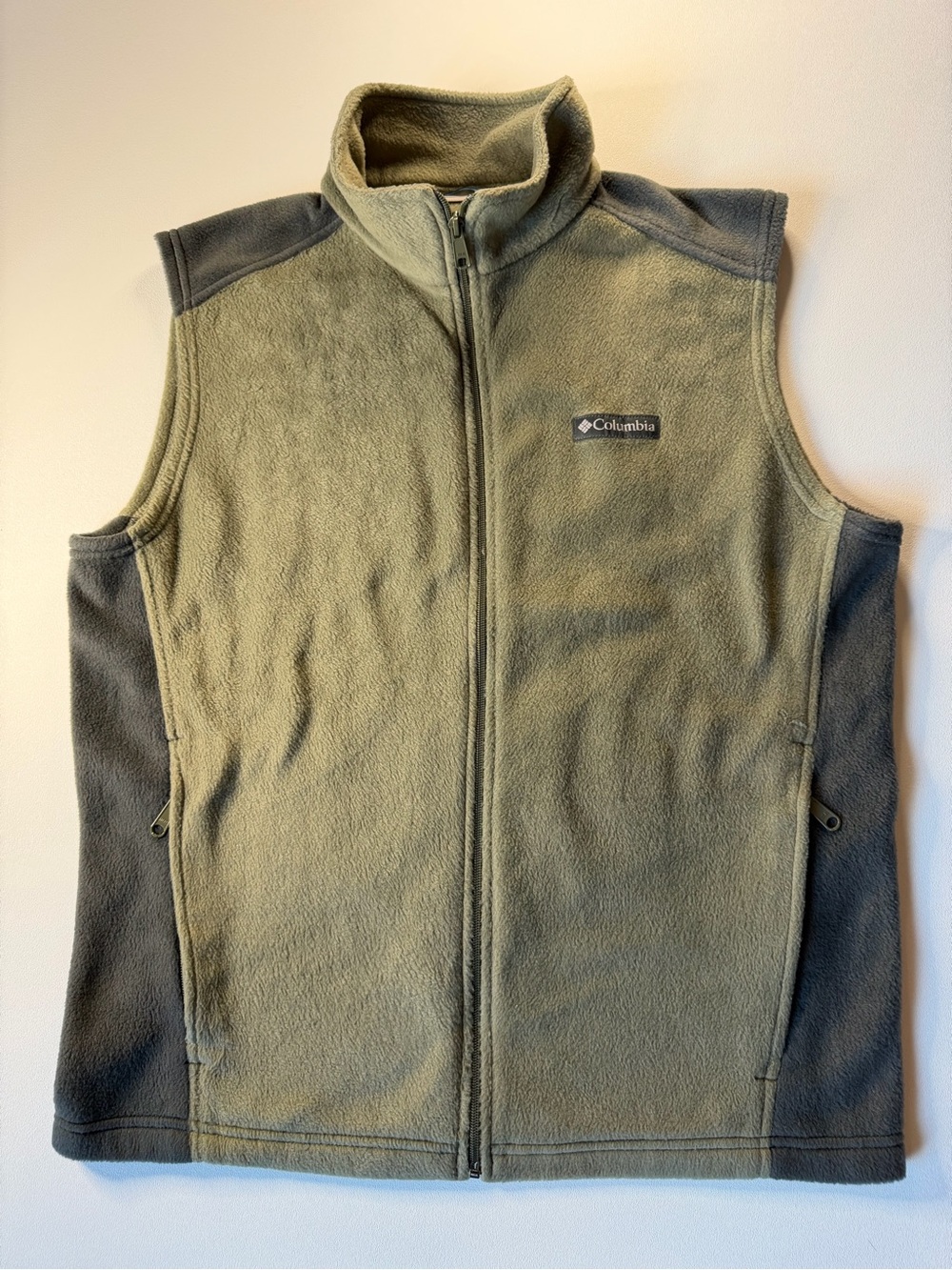 Columbia Men’s Olive and Charcoal Zip-Up Fleece Vest